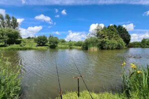 Anglers Paradise, Tench Lake
