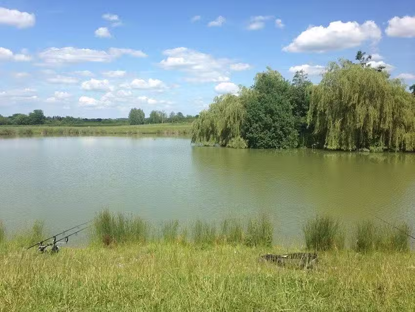 Eclipse Fishing Lakes