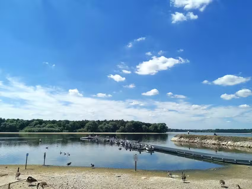 Hanningfield Waterside Park