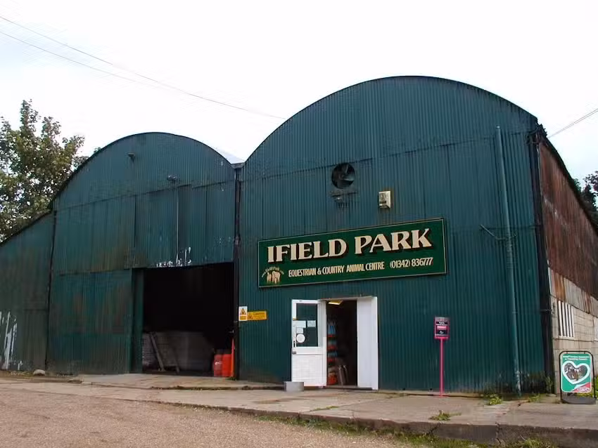 Ifield Park Equestrian, Country & Pet Supplies