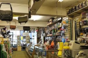 Keen’s Tackle and Guns