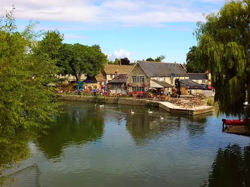 Lechlade Angling and Outdoor Pursuits