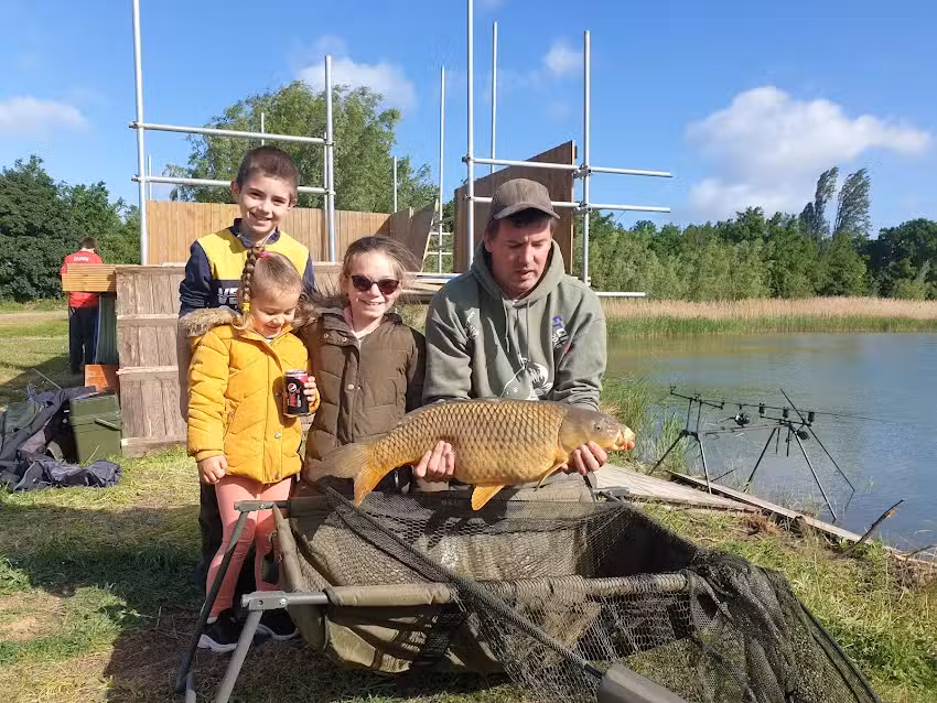 Nash Lakes – Royston