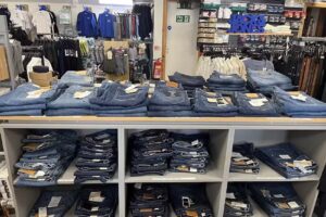 No 10 Retail Warehouse