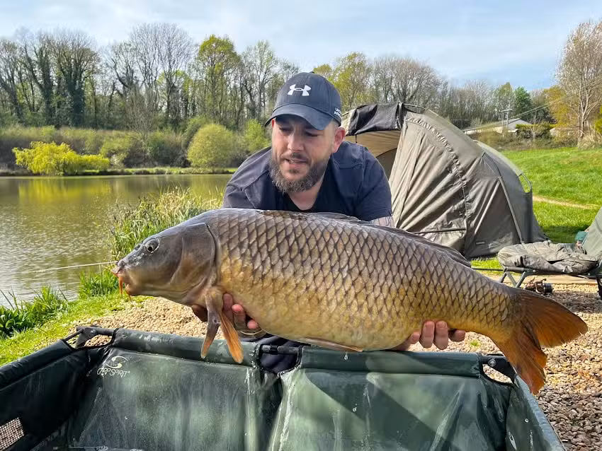 River Farm Carp Fishery & Tackle Shop