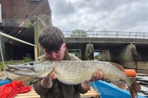 Thames Warrior Experience fishing charter