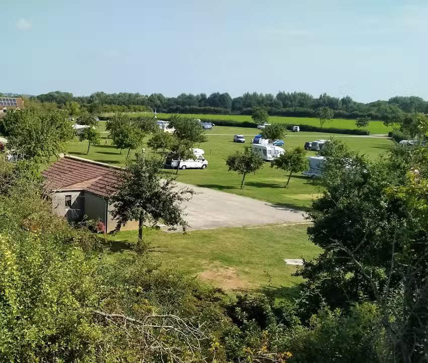 Thorney Lakes Caravan & Camping Park