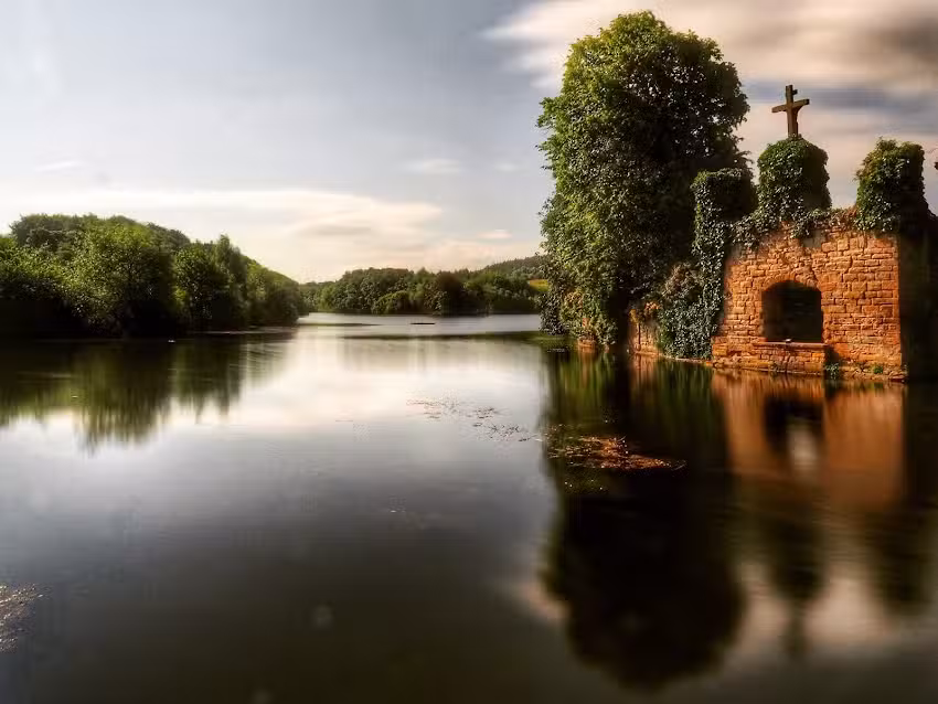 Walton Hall Fly Fishery